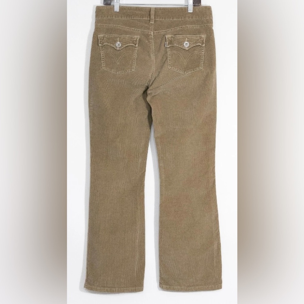 Like New Levi's Women's Tan 526 Slender Boot, Corduroy, Vintage Jeans. Size 10.